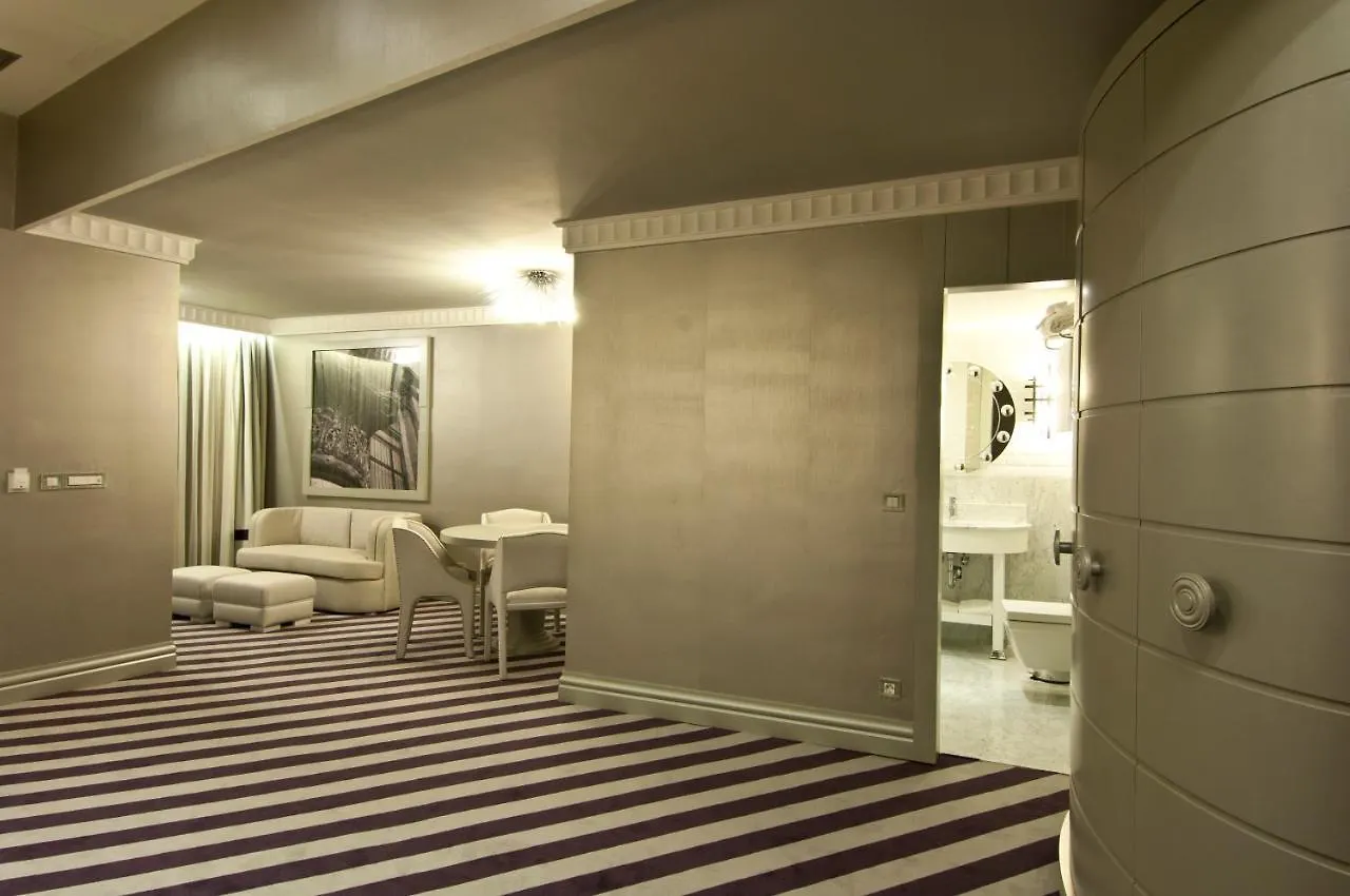 Taxim Hill Hotel İstanbul 4*,